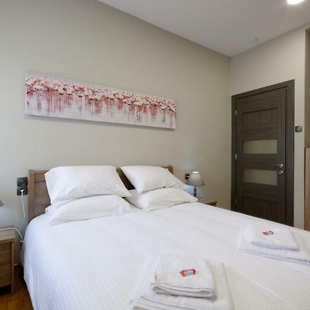 “Zeus”, Stylish Luxury Business Suite In The Heart Of Athens. Bagian luar foto