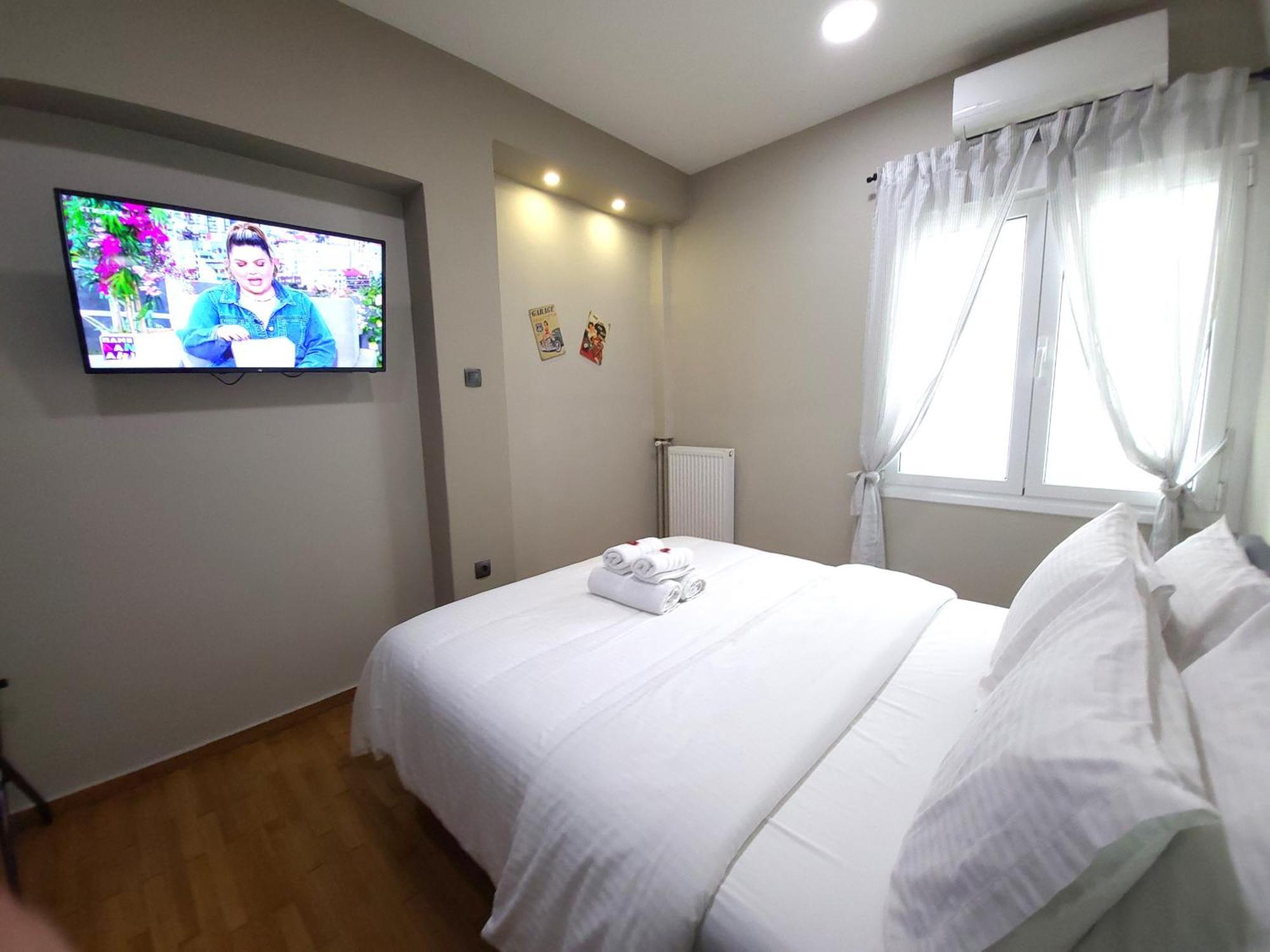 “Zeus”, Stylish Luxury Business Suite In The Heart Of Athens. Bagian luar foto