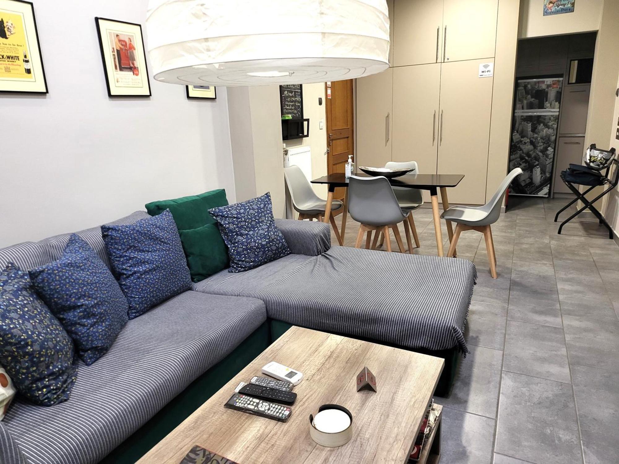 “Zeus”, Stylish Luxury Business Suite In The Heart Of Athens. Bagian luar foto